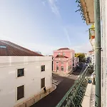 New&improved 41 Bedriver Front Apartman